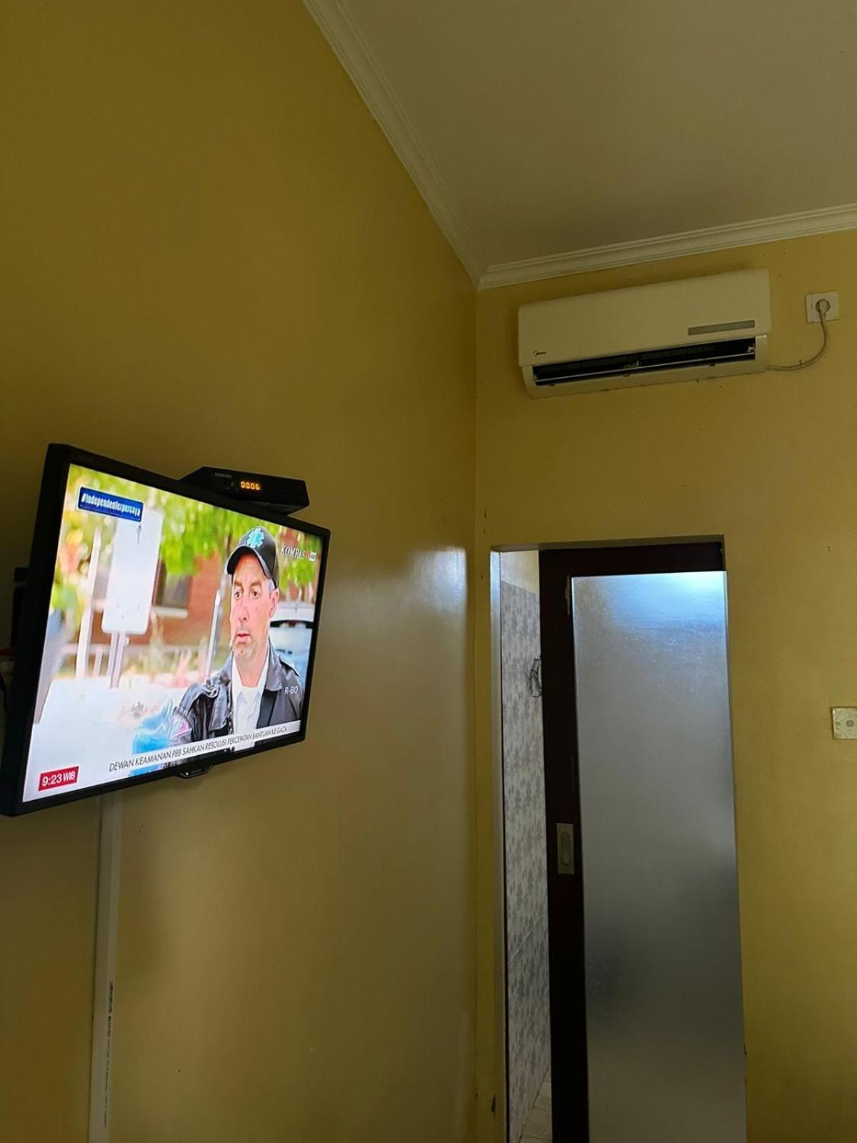 Sari Buana Bed & Breakfast Кута Экстерьер фото