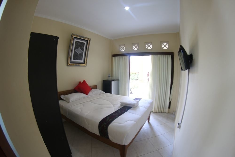 Sari Buana Bed & Breakfast Кута Экстерьер фото