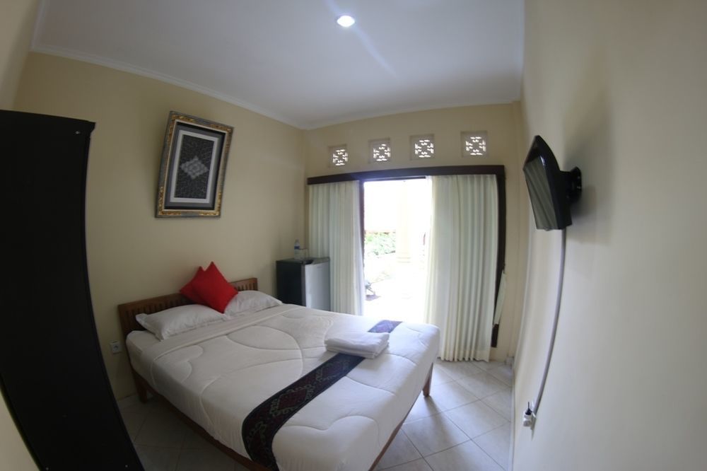 Sari Buana Bed & Breakfast Кута Экстерьер фото